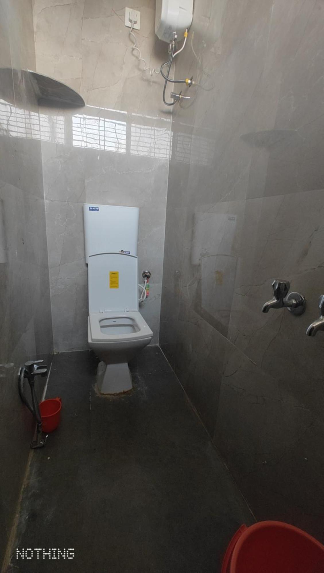 Aadishkti Bhakt Nivas Hotel Tuljapur Buitenkant foto