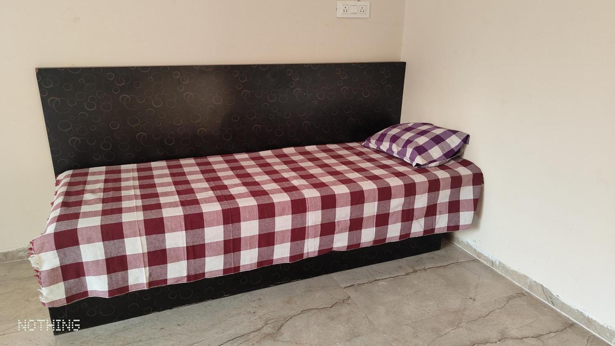 Aadishkti Bhakt Nivas Hotel Tuljapur Kamer foto