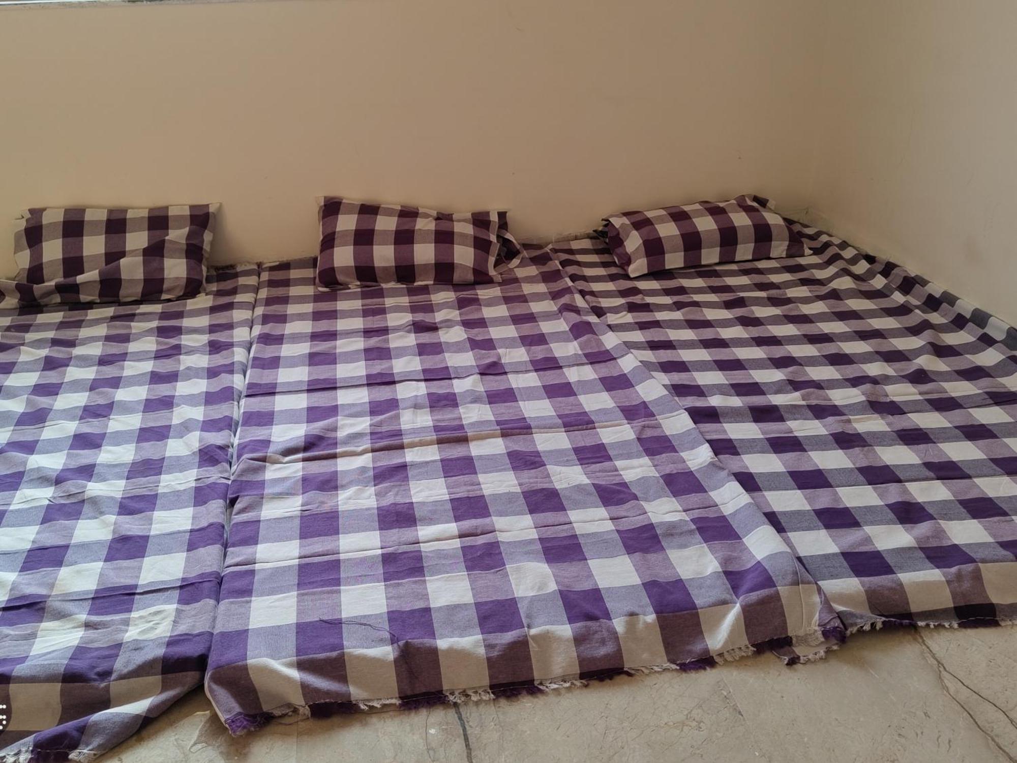 Aadishkti Bhakt Nivas Hotel Tuljapur Kamer foto